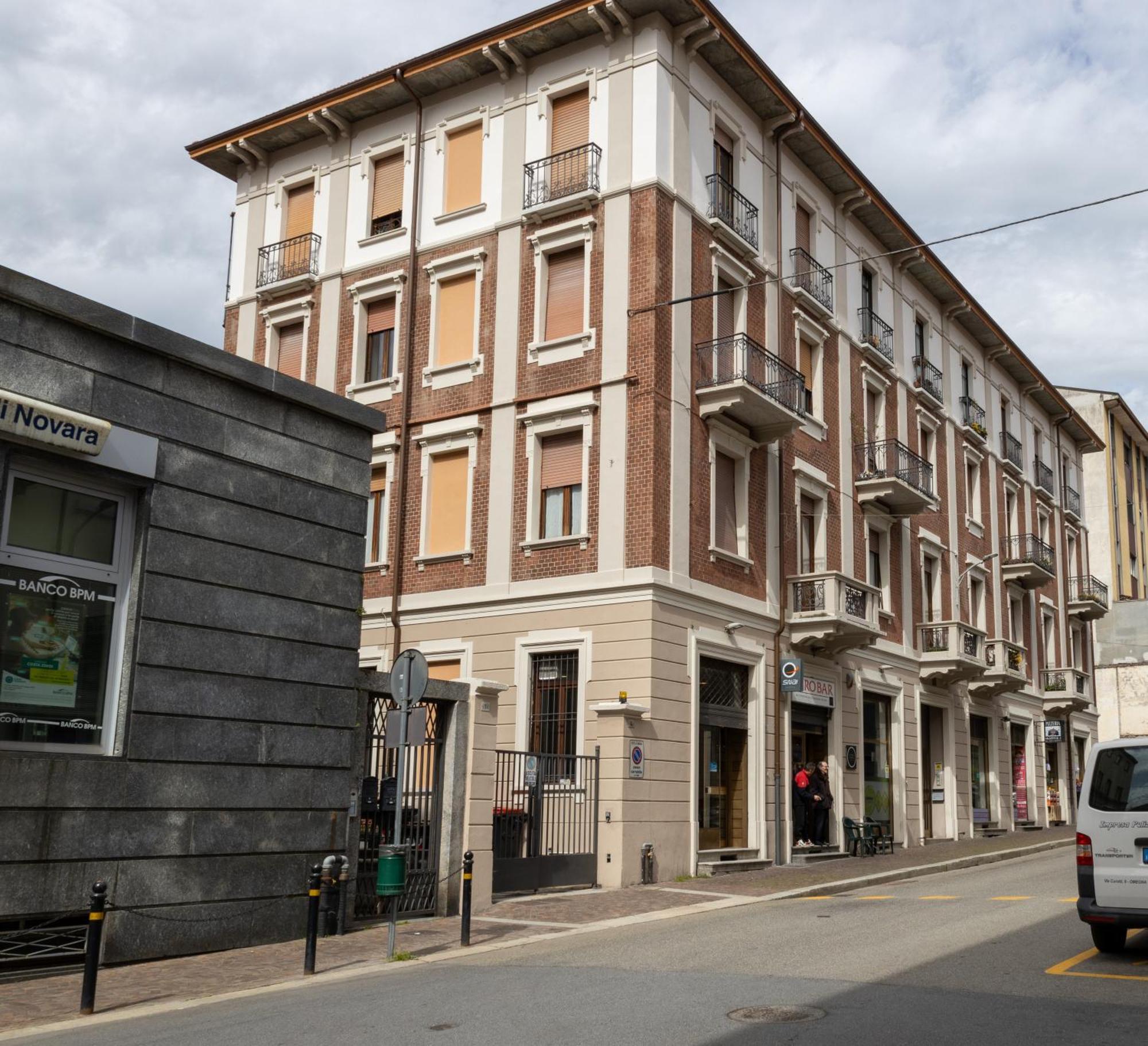 Elegante Appartamento Nel Cuore Di Omegna Exterior foto